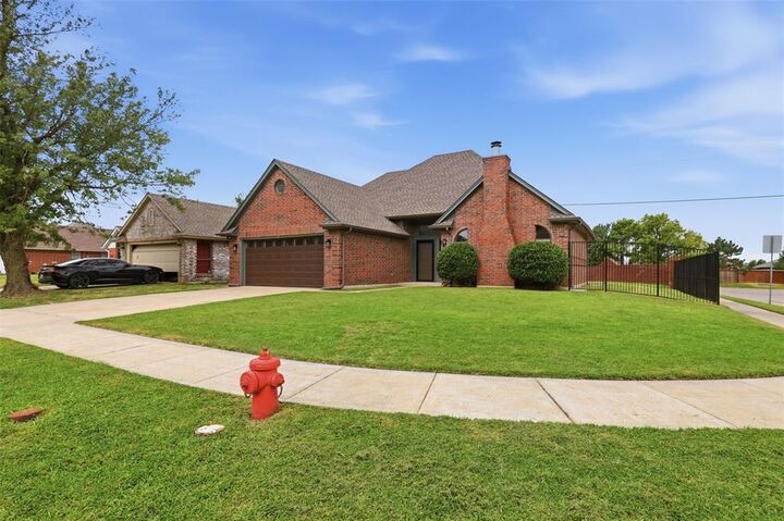 Property Photo: 8101 Timothy Lane OK 73135