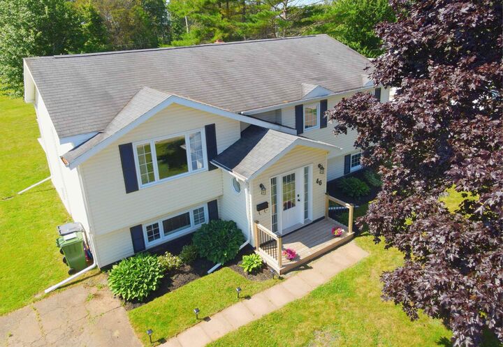 Property Photo:  46 Northridge Parkway  PE C1C 1A4 