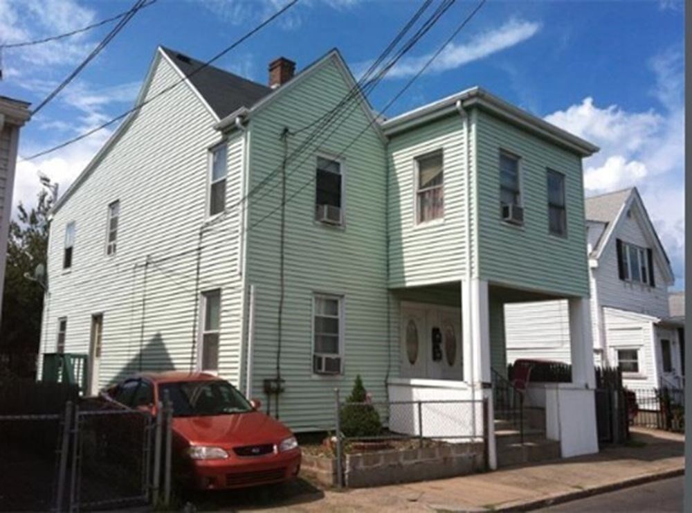 Property Photo:  40 Kelvin St 1  MA 02149 