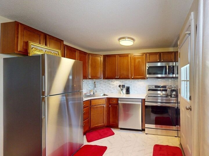 Property Photo: 420 Main Street 71 MA 01001