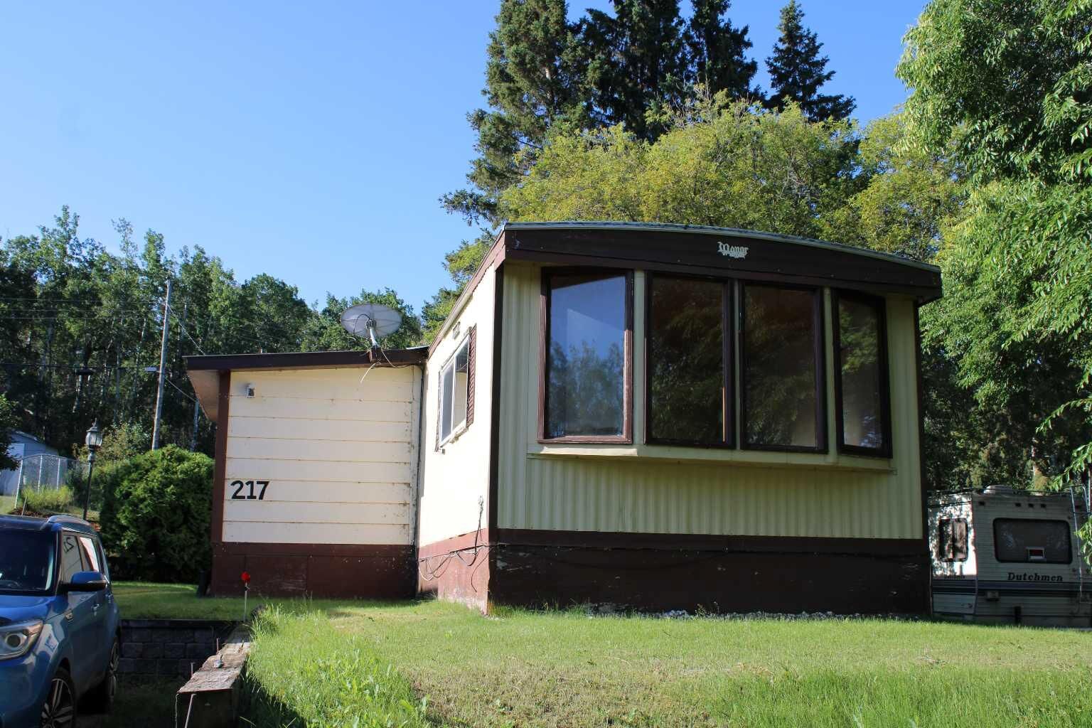 Property Photo: 217 2nd Street SK S0M 2G0