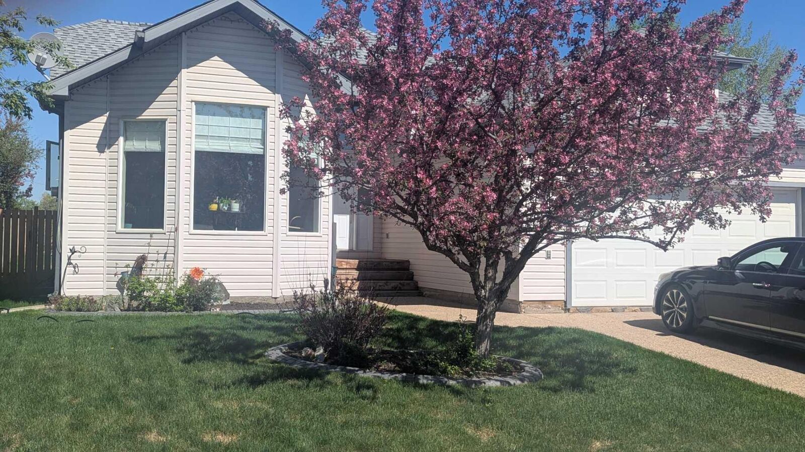 Property Photo: 141 Eglert Drive AB T9K 1V3