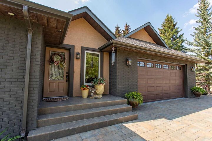 Property Photo: 38212 Range Road 252 AB T4L 2N2