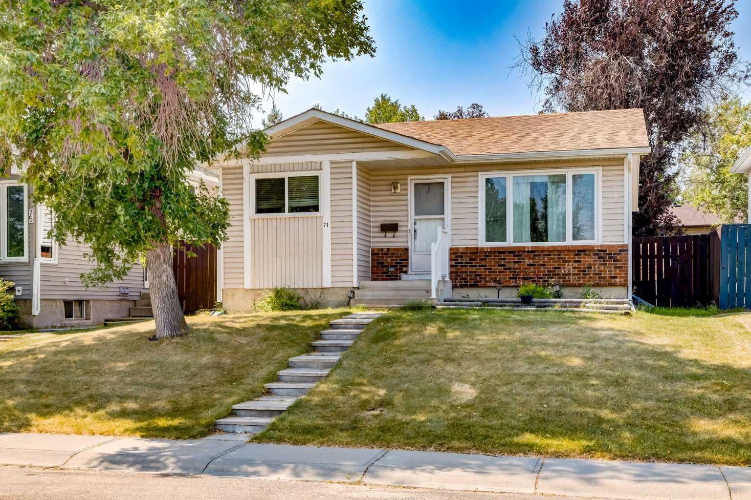 Property Photo: 71 Rivervalley Crescent SE AB T2C 3K1