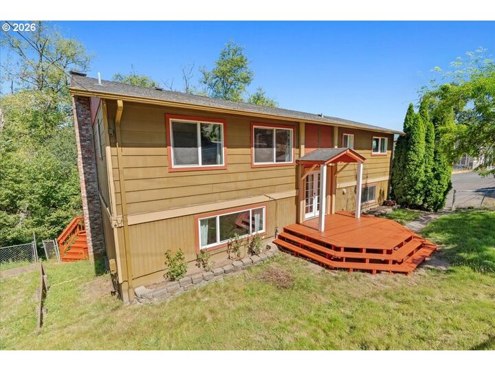 Property Photo:  102 Green Hill Dr  WA 98632 