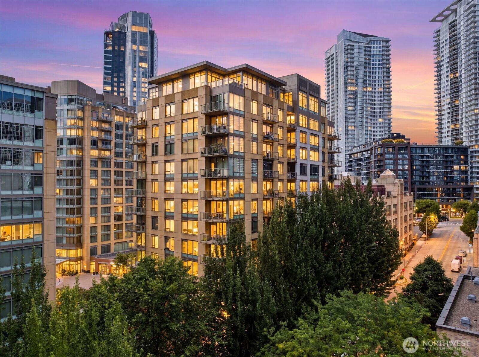 Property Photo:  901  Lenora Street S1503  WA 98121 