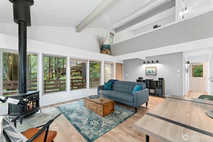 Property Photo:  201 E Cutty Sark Drive  WA 98584 