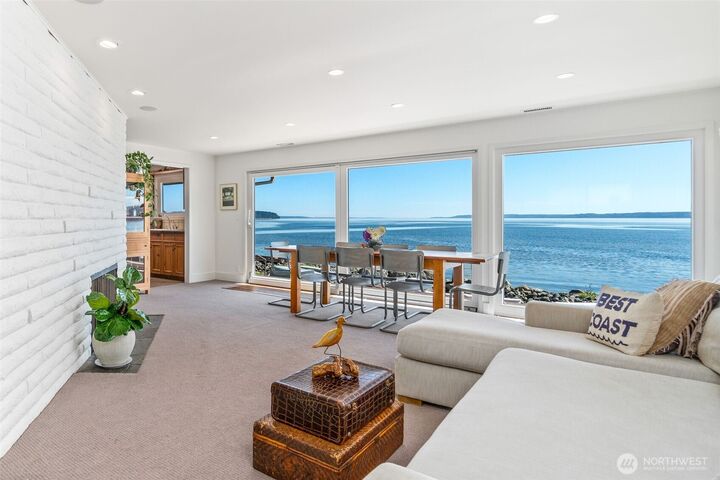 Property Photo: 2556 Sunlight Beach Road WA 98236