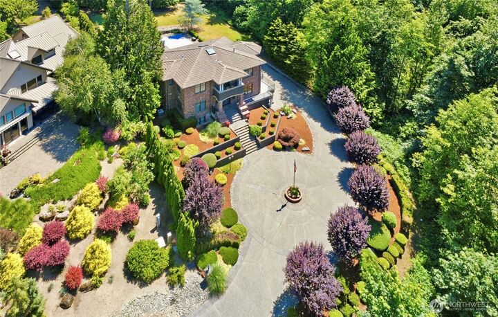 Property Photo:  24282 SE 147th Place  WA 98027 