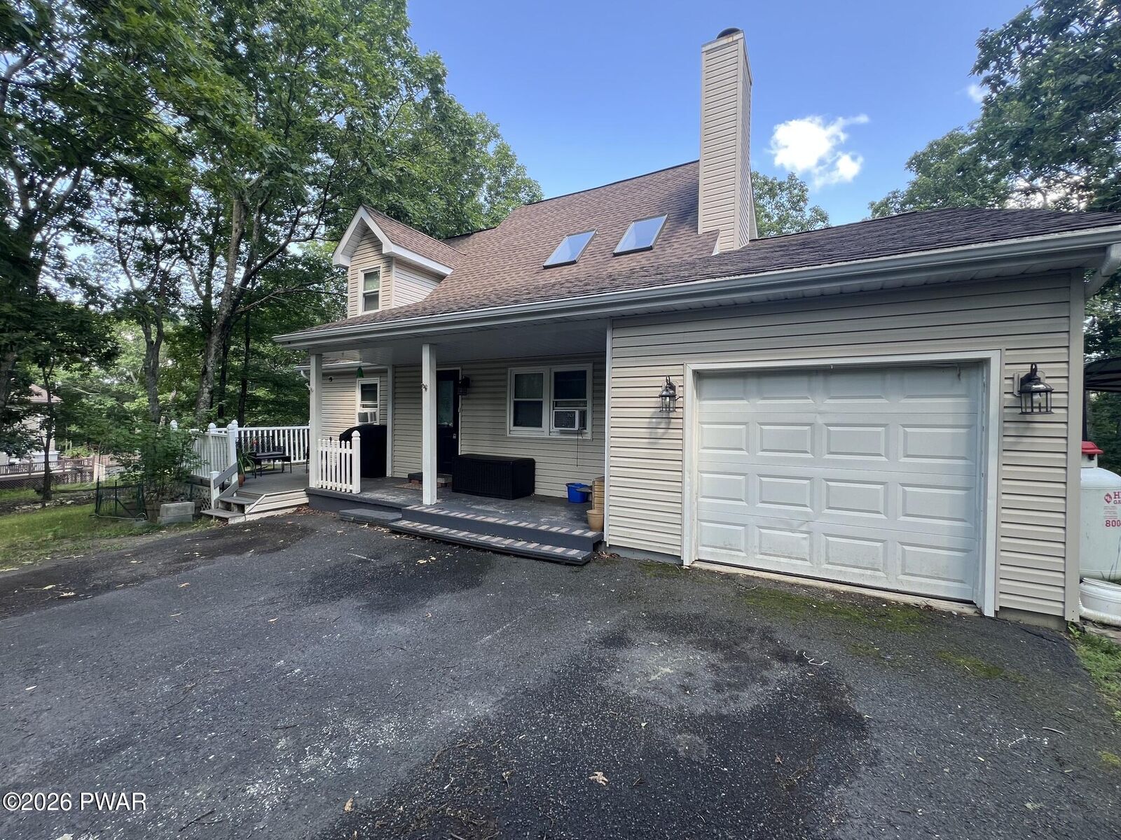 Property Photo:  125 Mourning Dove Court  PA 18324 