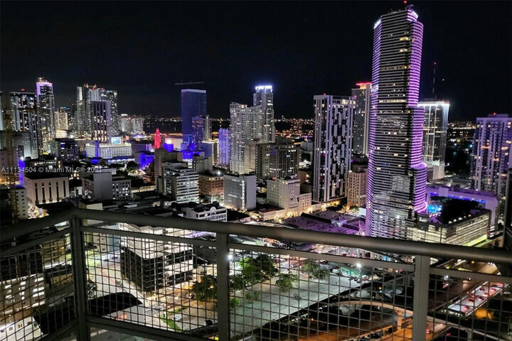 Property Photo:  350 S Miami Avenue 3711  FL 33130 