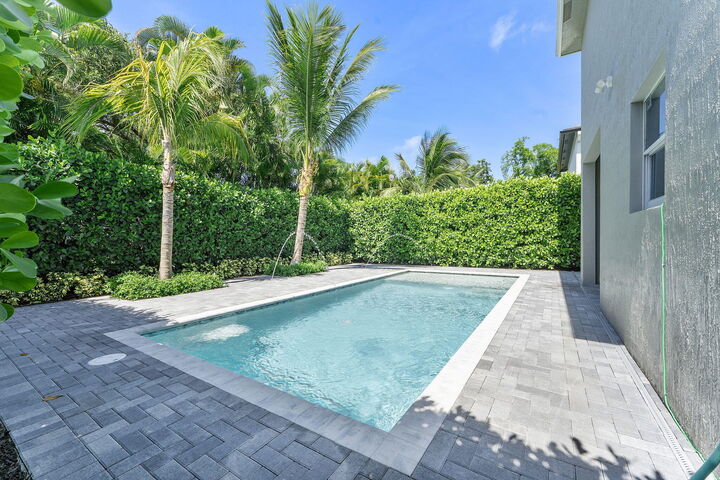 Property Photo:  430 Lucky Lane  FL 33444 