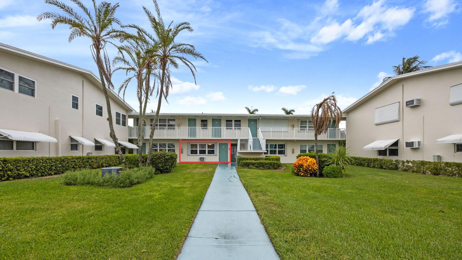 Property Photo:  200 Horizons W 106  FL 33435 