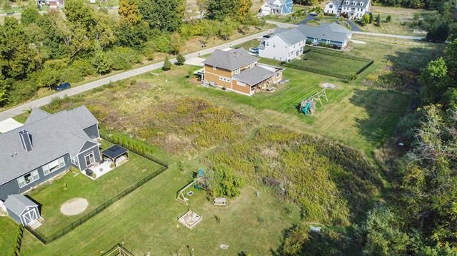 Property Photo:  5824 Trail Side Lane  MI 48189 