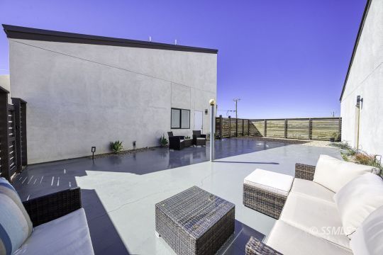 Property Photo: 1766 S Garth St CA 93555