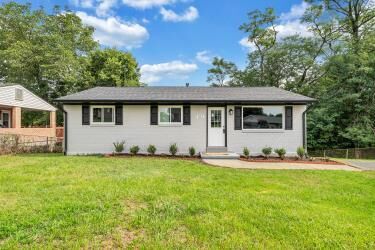 Property Photo: 203 Cherryhill Rd NW VA 24017