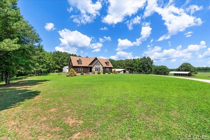 Property Photo:  306 Canoe Creek Rd  NC 27832 