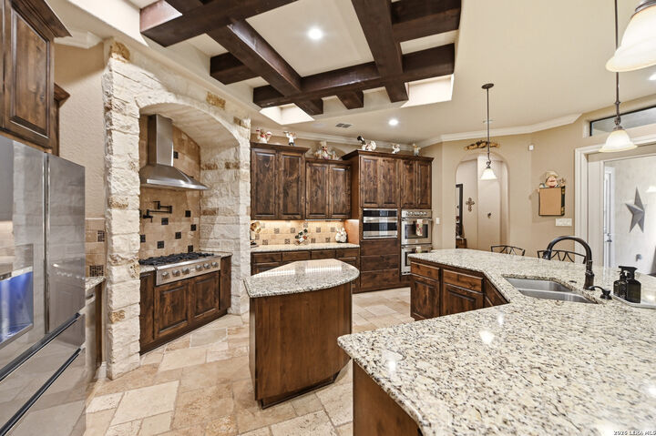 Property Photo: 324 Heavens Way TX 78260