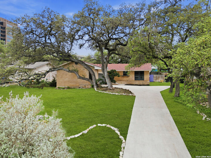 Property Photo:  8615 Norwich Drive  TX 78217 