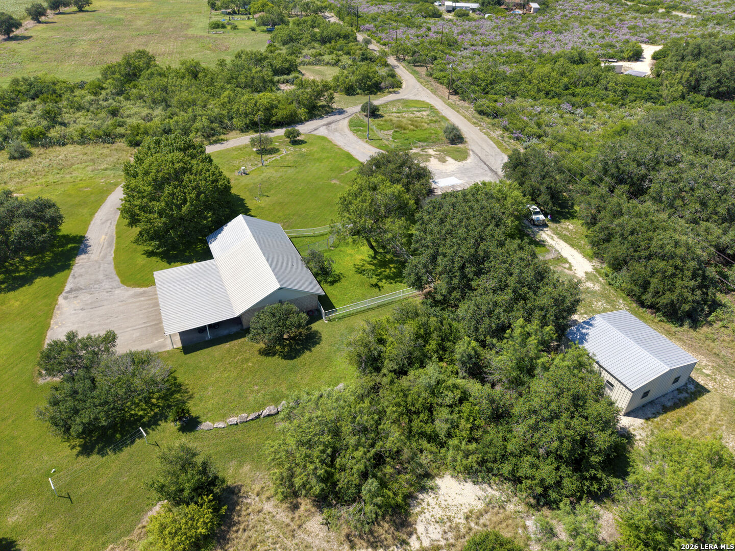 Property Photo: 433 Mills Ln TX 78801