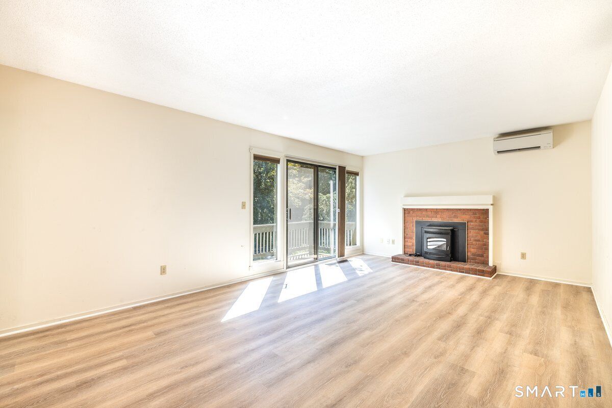 Property Photo: 547 Heritage Village D CT 06488