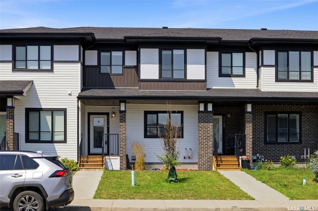Property Photo:  5116 Primrose Green Drive E  SK S4V 3S5 