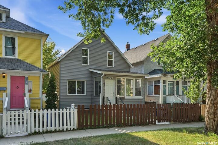 431 G Avenue S — photo 1