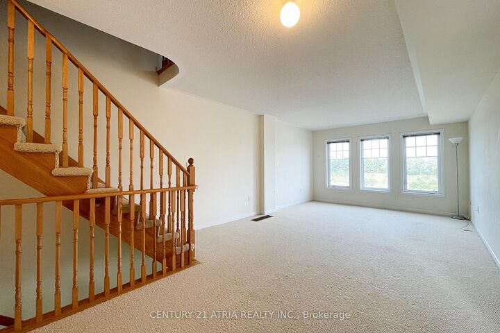 Property Photo: 5295 Major Mackenzie Drive E ON L6C 0N3