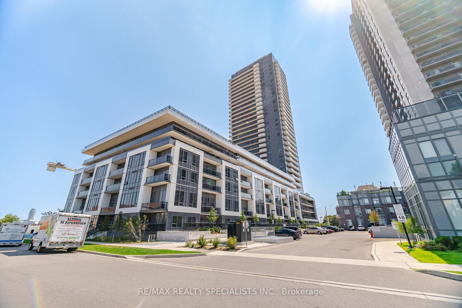 Property Photo:  5105 Hurontario Street 308  ON L4Z 3X7 