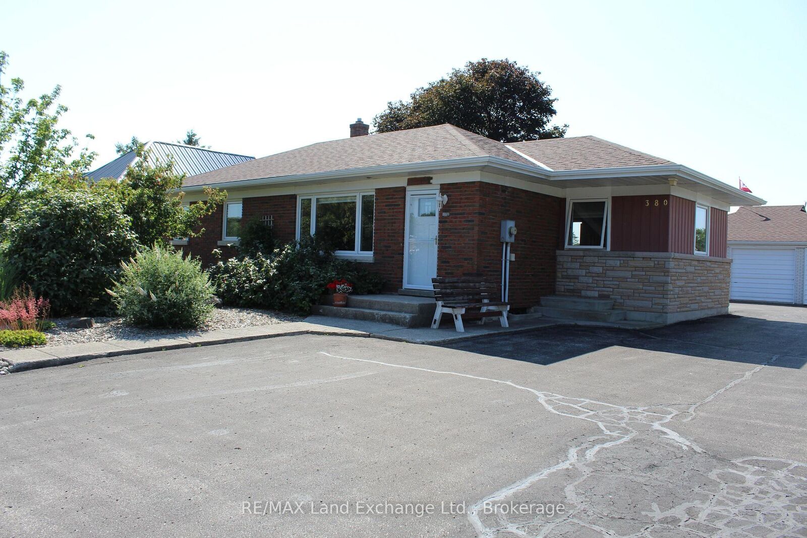 Property Photo:  380 Princes Street S  ON N2Z 2T6 