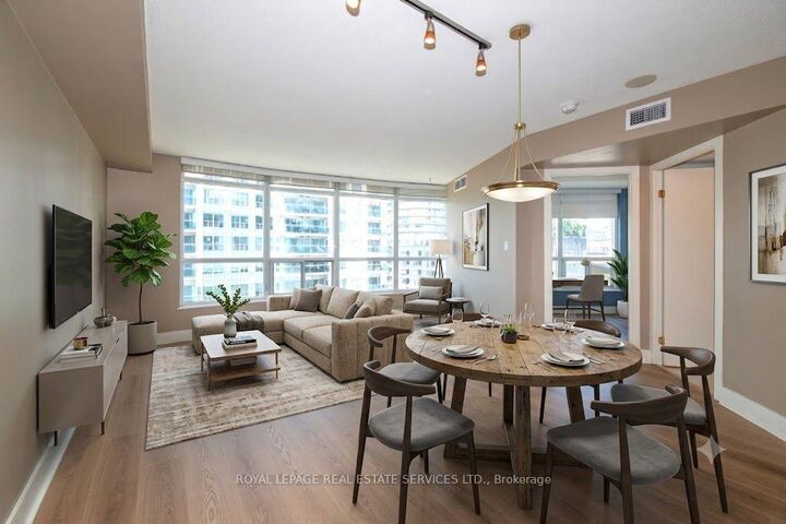 Property Photo: 550 Queens Quay W 707 ON M5V 3M8