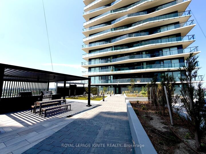 Property Photo:  15 Skyridge Drive 2301  ON L6P 4S3 