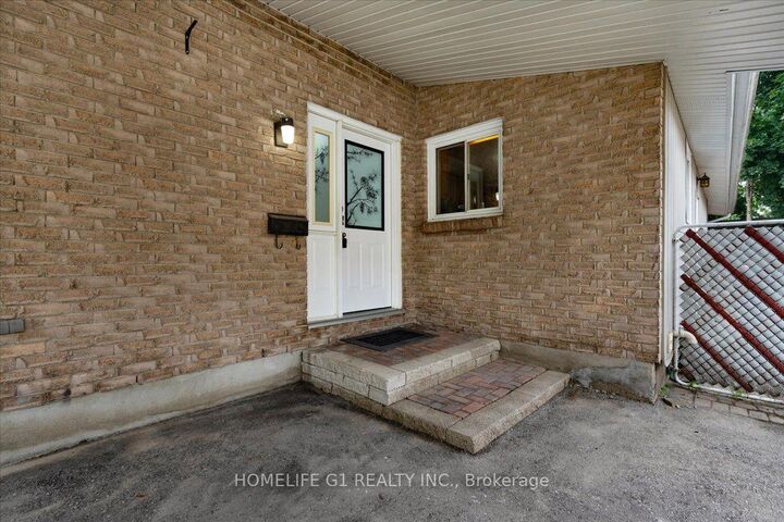 Property Photo: 19 Milton Avenue W ON N3C 2Y3