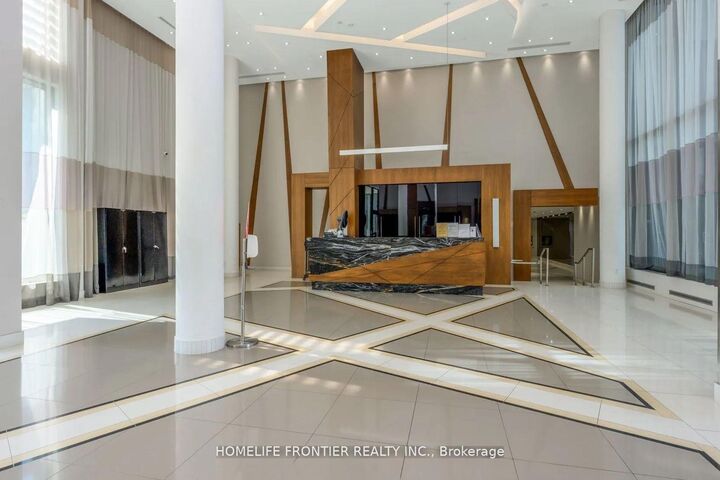 Property Photo:  55 Eglinton Avenue W 1607  ON L5R 0E4 