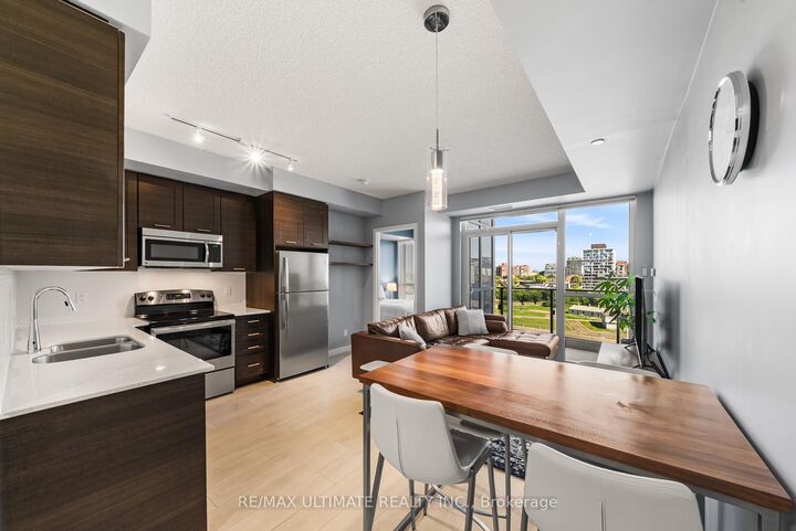 50 Bruyeres Mews 1001 — photo 1