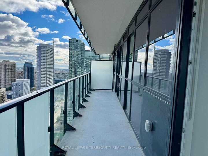 Property Photo: 4130 Parkside Village Drive 3004 ON L5B 0L7