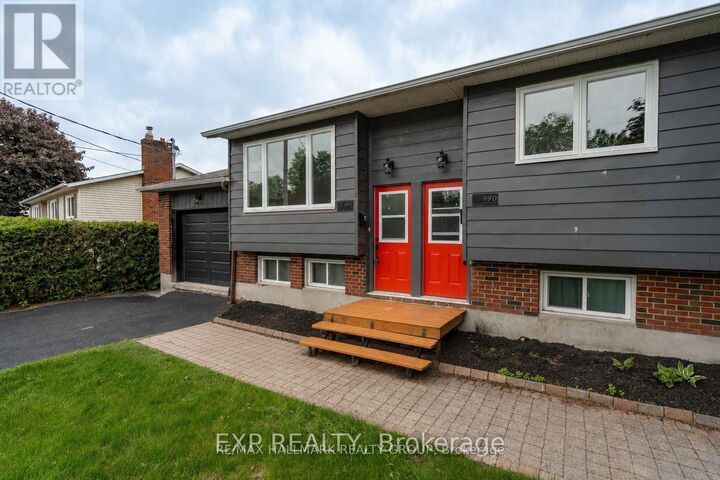 Property Photo:  990 St Jacques St Street N Unit 1 And 2  ON K4K 1C1 