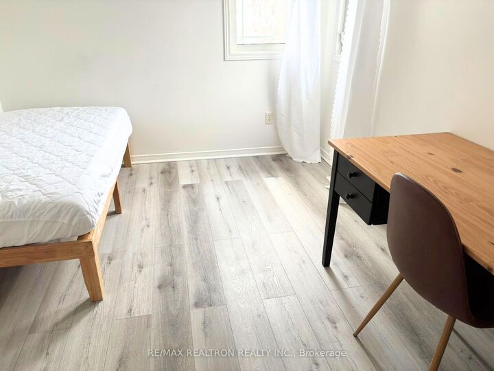 Property Photo:  1264 Blackmaple Drive  ON N5Y 5V4 