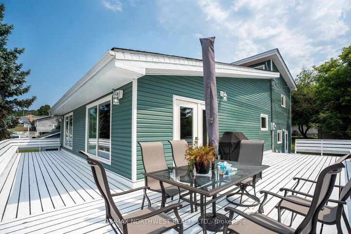 Property Photo:  29 Amethyst Street  ON P9N 4C2 