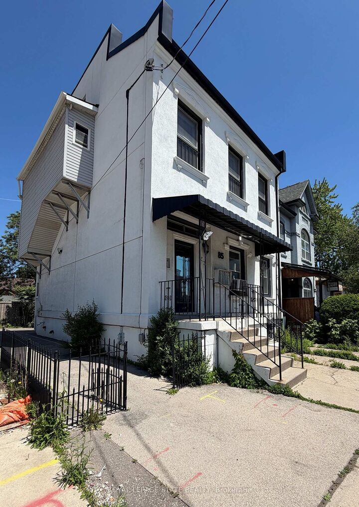 Property Photo:  85 Wilson Street 3  ON L8R 1C7 