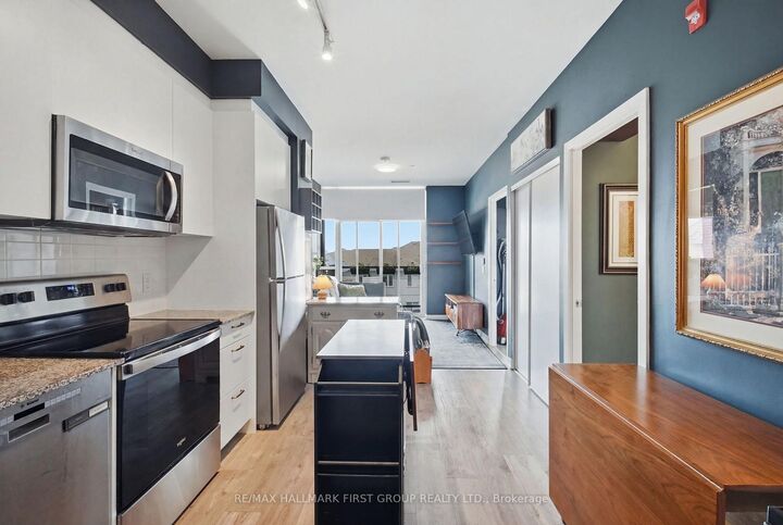 Property Photo: 1010 Dundas St E Street 325 ON L1N 0L6