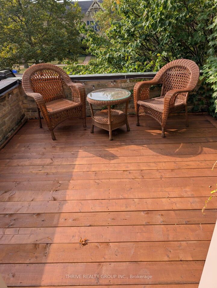 Property Photo: 526 Waterloo Street A ON N6B 2P9