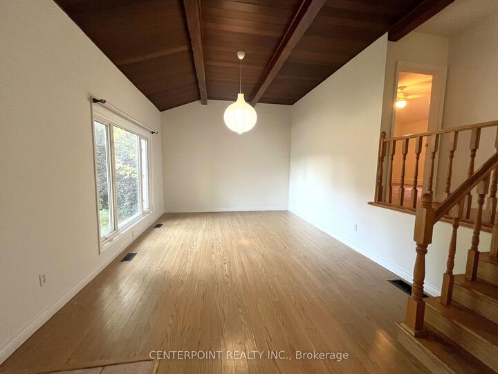 Property Photo: 287 Kent Crescent ON L7L 4T2