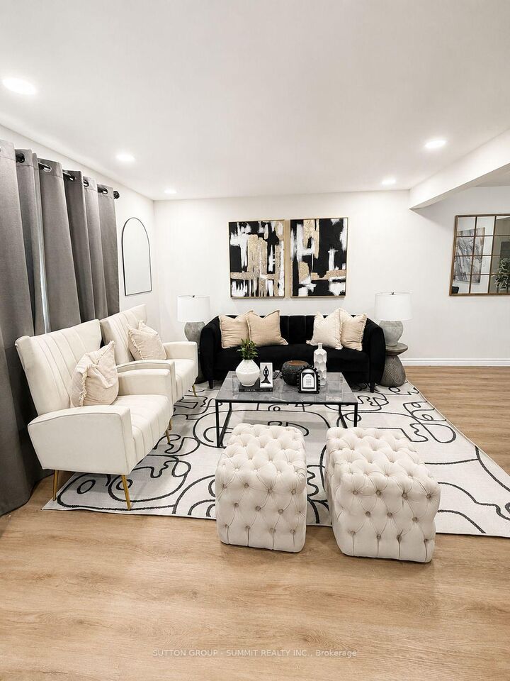 Property Photo: 433A Dunvegan Drive ON N2K 2C9