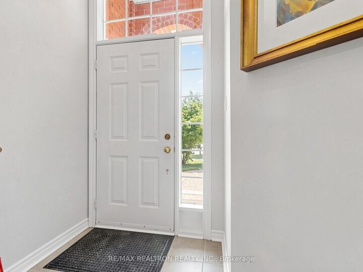 Property Photo:  134 Humberland Drive  ON L4E 3Y7 