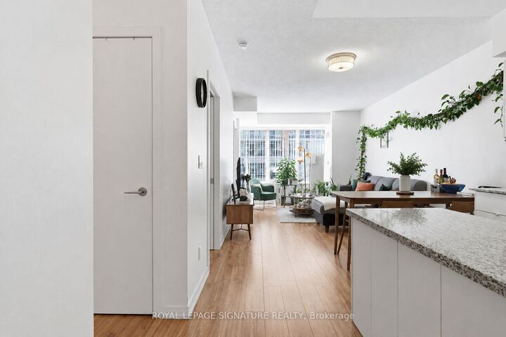Property Photo: 59 East Liberty Street 905 ON M6K 3R1