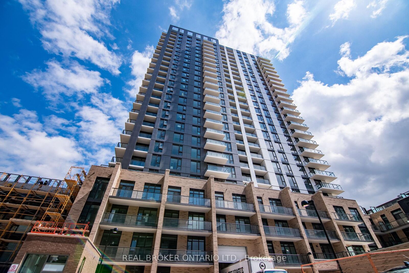 Photo de la propriété:  55 Duke Street W 1101  ON N2G 1A6 