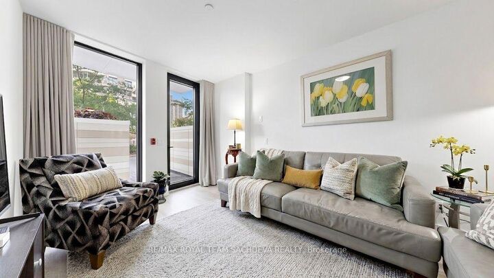 Property Photo: 118 Merchants' Wharf N/A 101 ON M5A 0L3