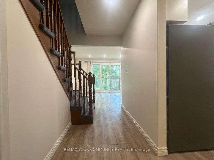 Property Photo: 9 Buchanan Crescent ON L2V 4S2