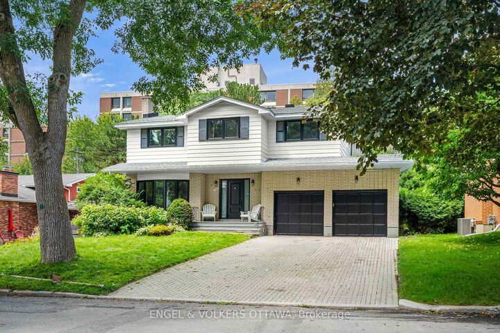 Property Photo: 2343 Whitehaven Crescent ON K2B 5H2
